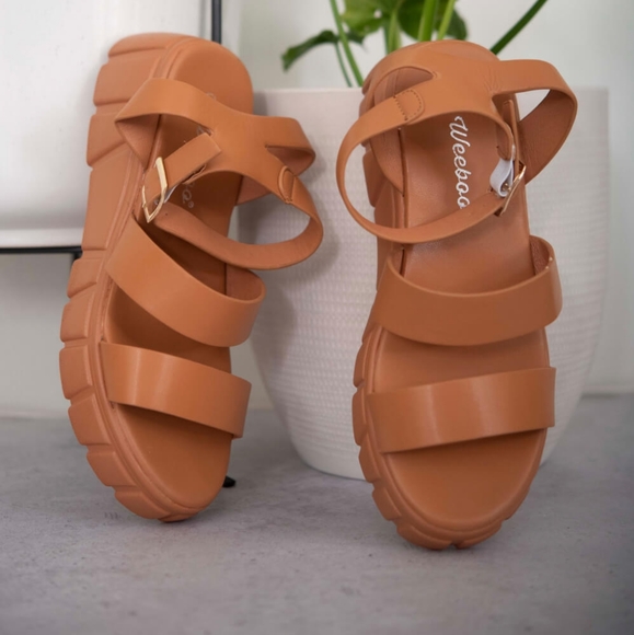 Best Foot Forward Platform Sandals in Brown - Picture 5 of 5